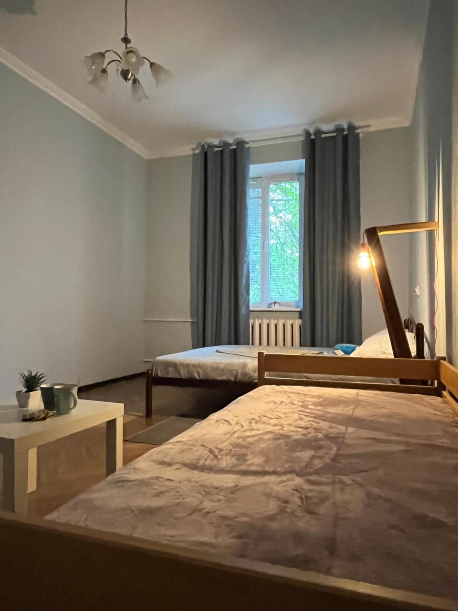 Ararat-Klovskaya Hostel-Apartments Kiev Extérieur photo