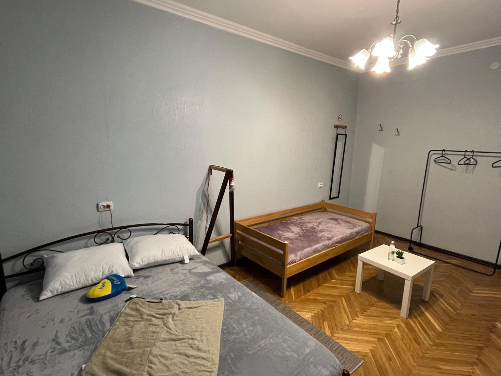 Ararat-Klovskaya Hostel-Apartments Kiev Extérieur photo