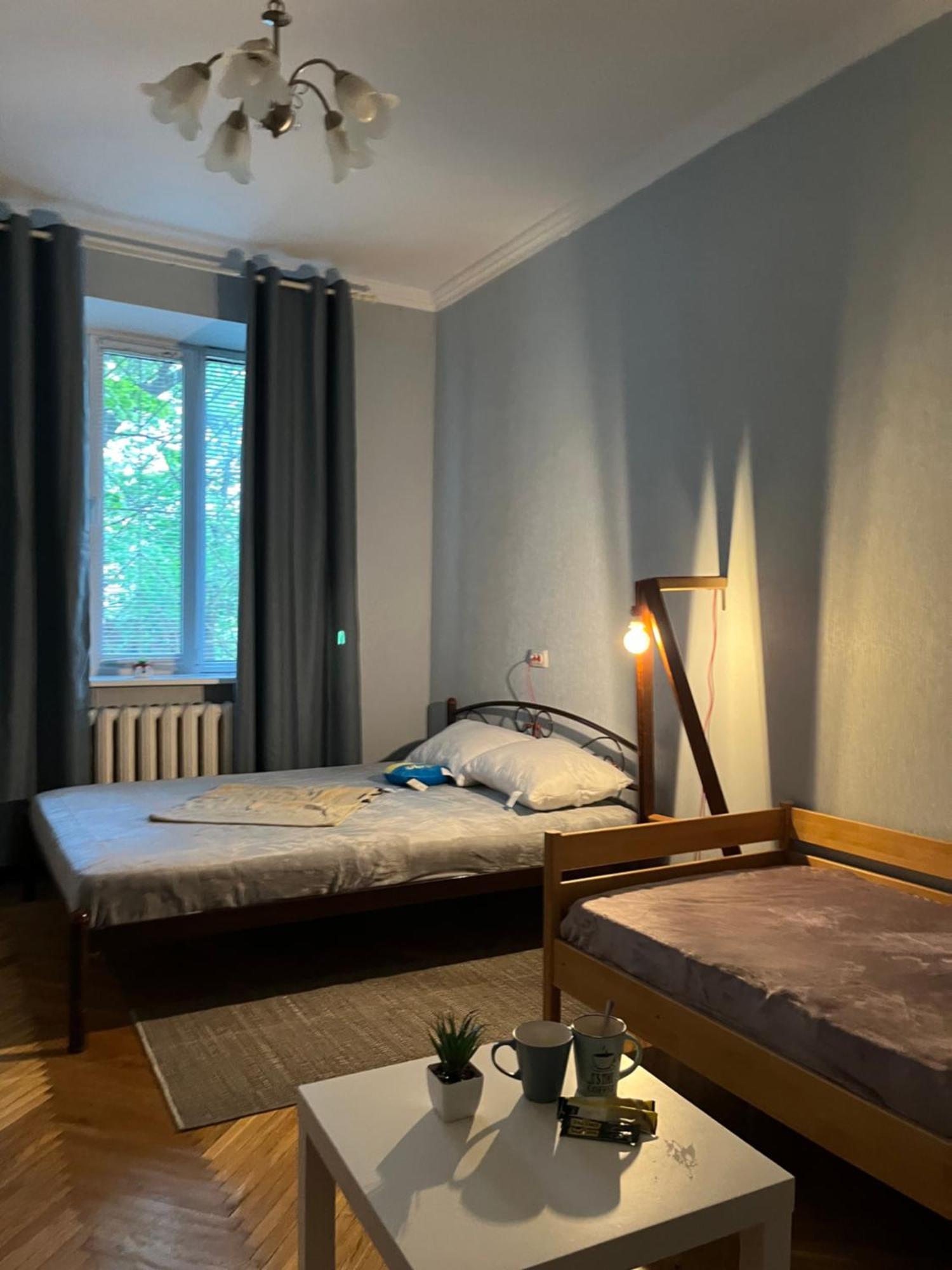Ararat-Klovskaya Hostel-Apartments Kiev Extérieur photo