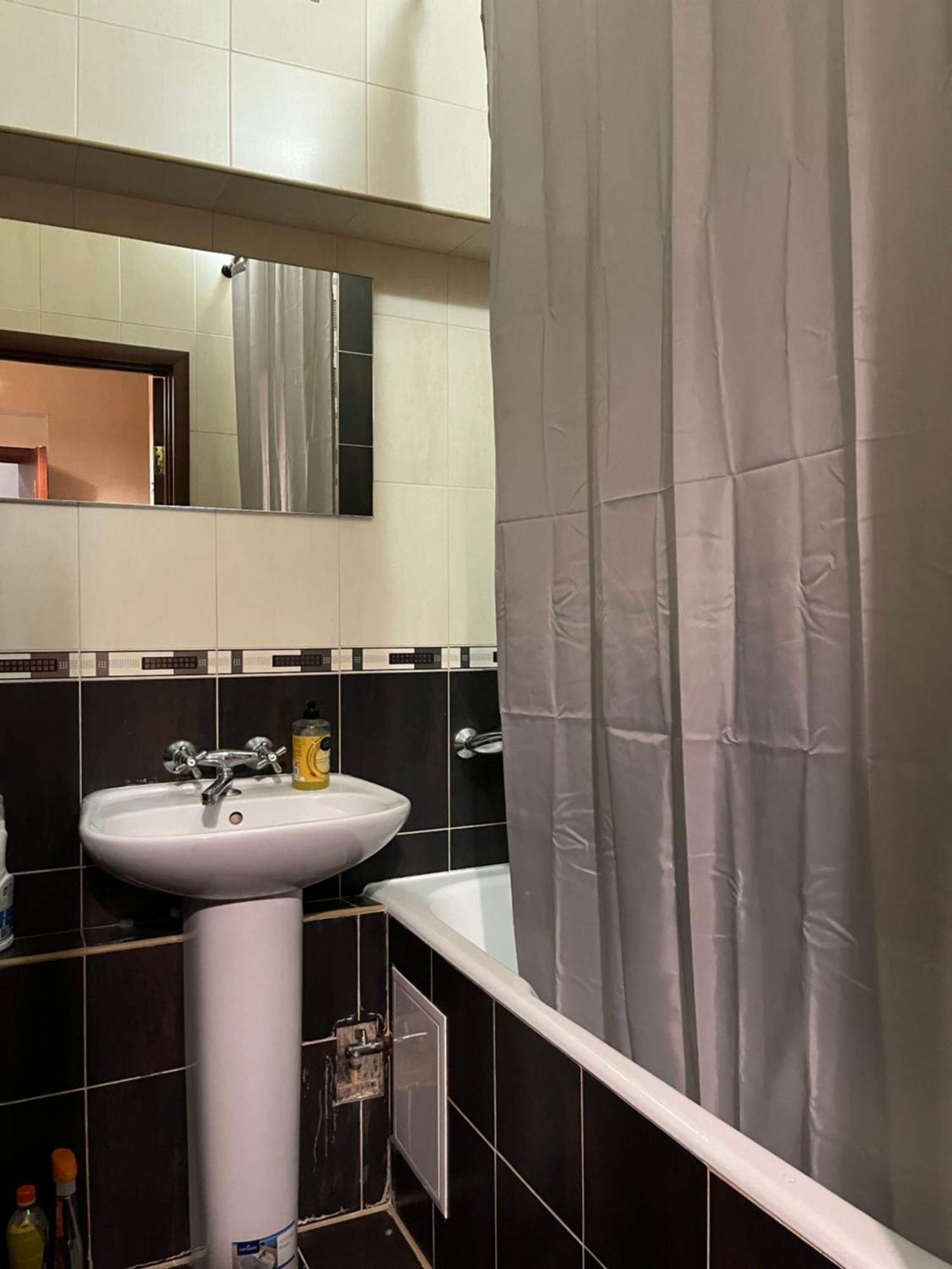 Ararat-Klovskaya Hostel-Apartments Kiev Extérieur photo